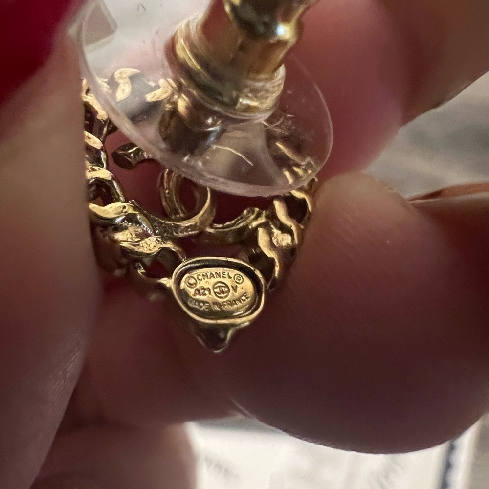 Chanel Gold Crystal and Faux Pearl CC Heart Earrings - Picture 3 of 7